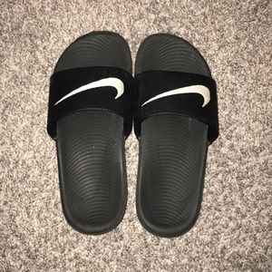 nike slides